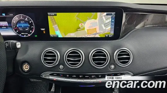 Mercedes-Benz S-Class 2018 — Photo 12/20