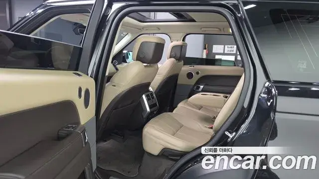 Land Rover Range Rover Sport 2018 — Photo 11/20