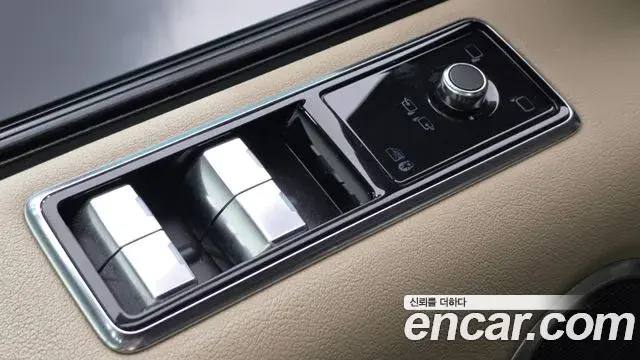 Land Rover Range Rover Sport 2018 — Photo 15/20