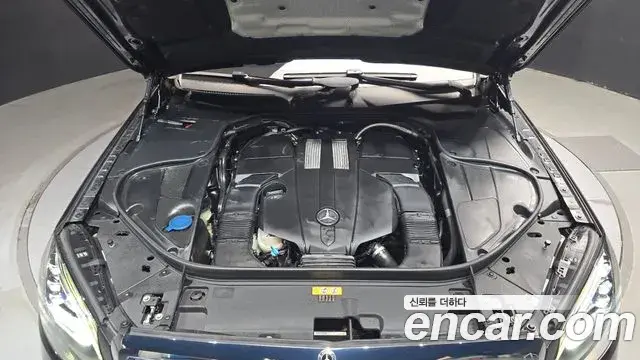 Mercedes-Benz S-Class 2018 — Photo 6/20