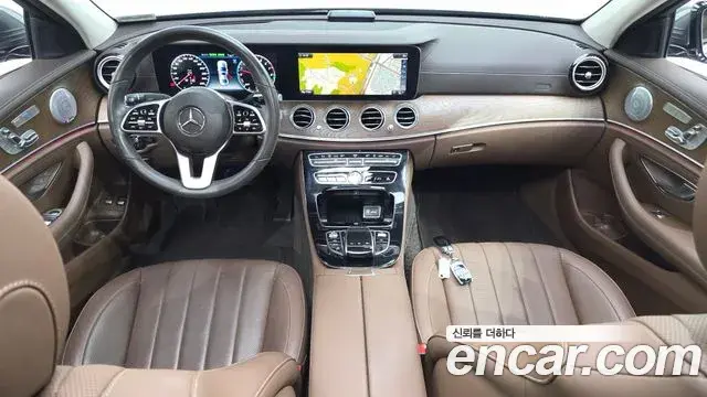 Mercedes-Benz E-Class 2019 — Şəkil 9/20
