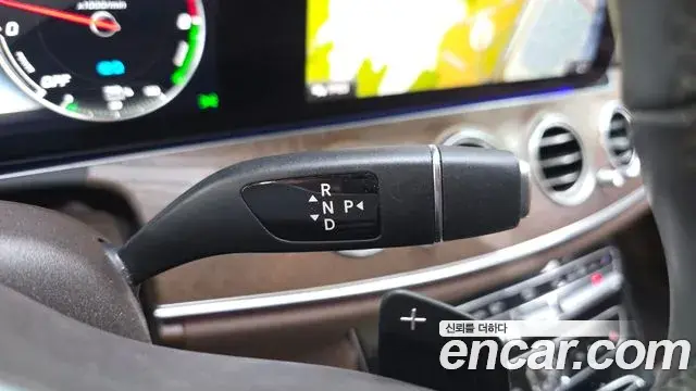 Mercedes-Benz E-Class 2019 — Şəkil 7/20