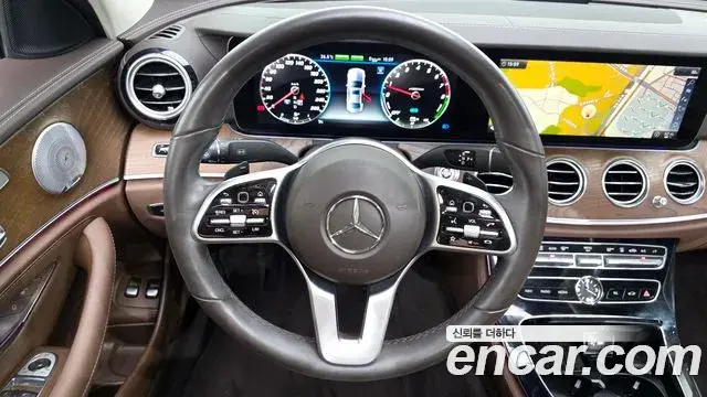 Mercedes-Benz E-Class 2019 — Şəkil 13/20