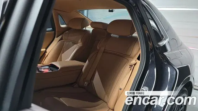 Genesis G90 2022 — Şəkil 13/20