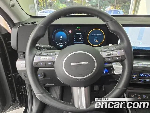 Hyundai Kona 2023 — Фото 14/20