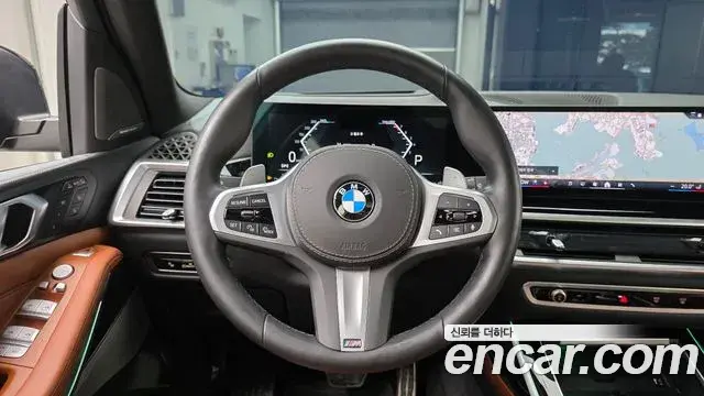 BMW X7 2024 — Photo 13/20