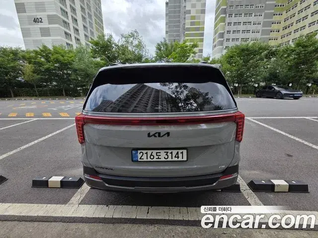 Kia Carnival 2025 — Şəkil 3/16