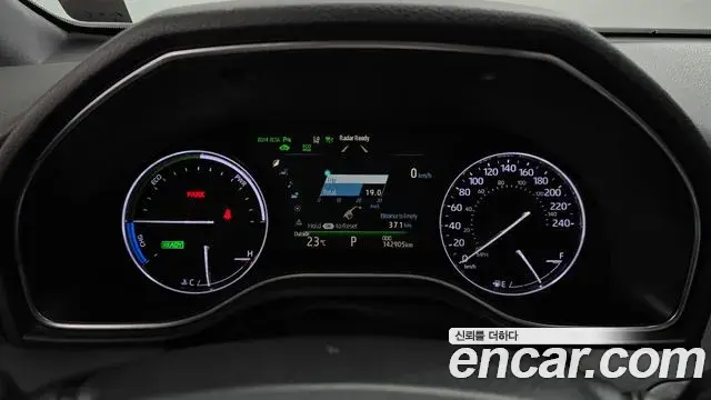 Toyota Avalon 2019 — Photo 8/20