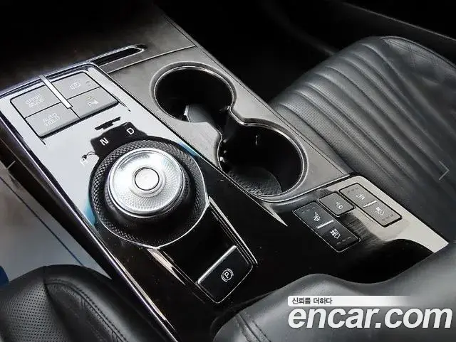 Kia K8 2021 — Photo 9/20
