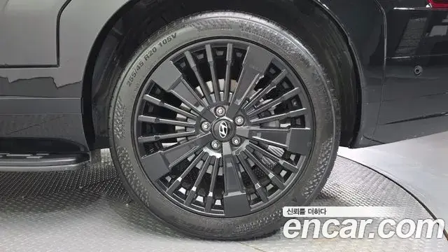 Hyundai Santa Fe 2025 — Photo 5/20