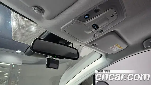 Toyota Prius 2021 — Фото 19/20