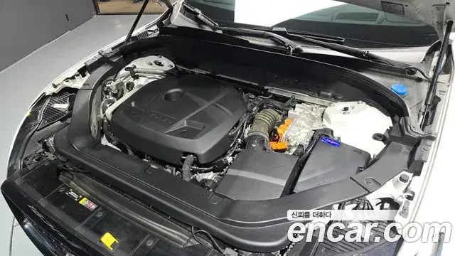 Volvo XC60 2020 — Şəkil 6/20