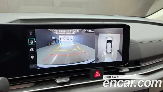 Kia Carnival 2023 — Photo 15/20