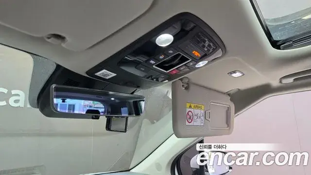 Kia Carnival 2023 — Photo 18/20