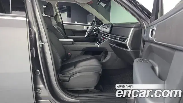 Hyundai Santa Fe 2023 — Photo 11/20