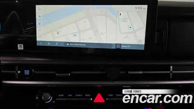 Hyundai Santa Fe 2023 — Photo 14/20