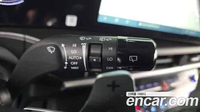 Hyundai Santa Fe 2023 — Photo 18/20