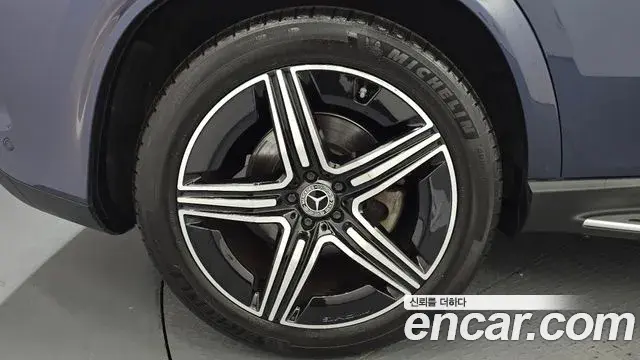 Mercedes-Benz GLE-Class 2023 — Photo 5/20