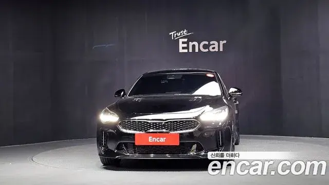 Kia Stinger 2022 — Photo 3/20