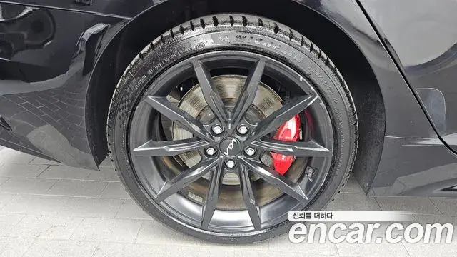 Kia Stinger 2022 — Photo 5/20