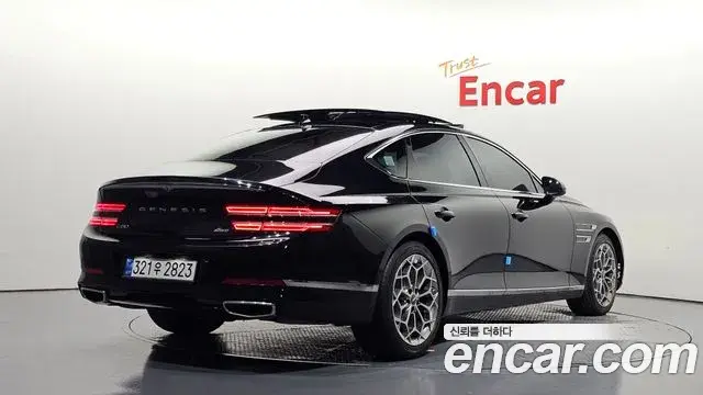 Genesis Electrified G80 2021 — Photo 2/20