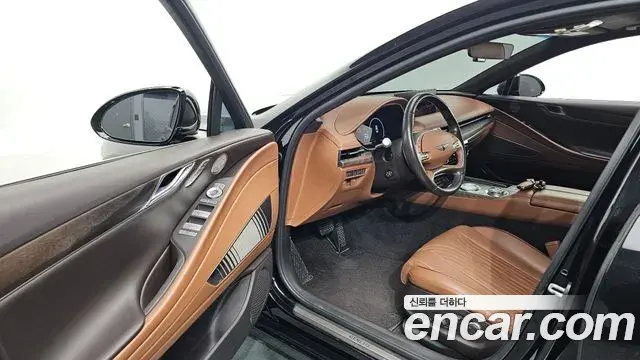 Genesis Electrified G80 2021 — Photo 10/20
