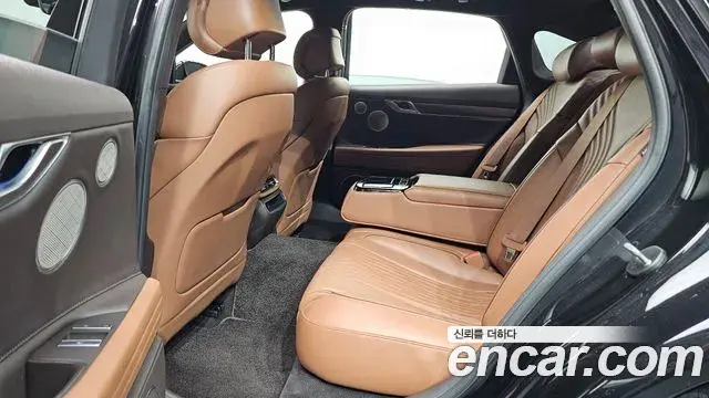 Genesis Electrified G80 2021 — Photo 11/20