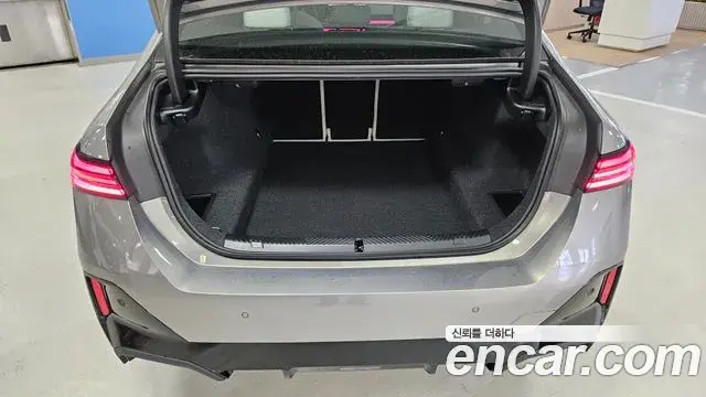 BMW 5 Series 2026 — Photo 20/20