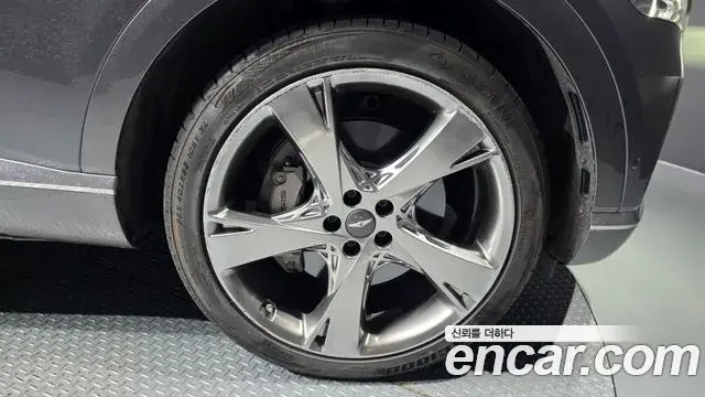Genesis GV80 2020 — Photo 5/20