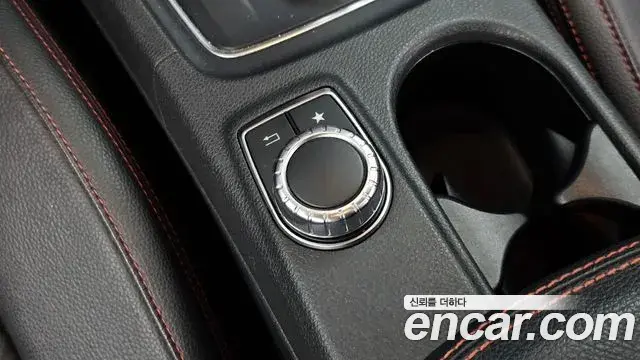 Mercedes-Benz CLA-Class 2018 — Photo 18/20