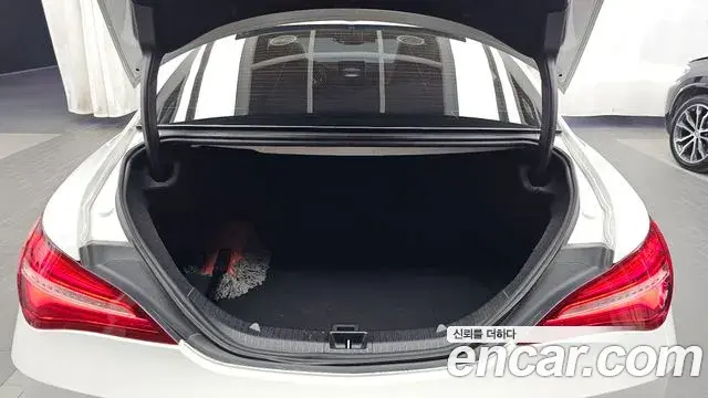 Mercedes-Benz CLA-Class 2018 — Photo 20/20