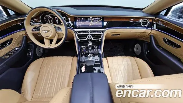 Bentley Flying Spur 2021 — Фото 7/20