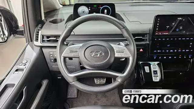 Hyundai Staria 2022 — ფოტო 19/20