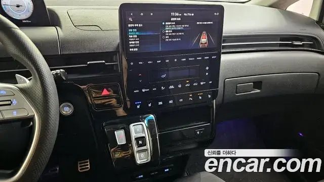 Hyundai Staria 2022 — ფოტო 8/20