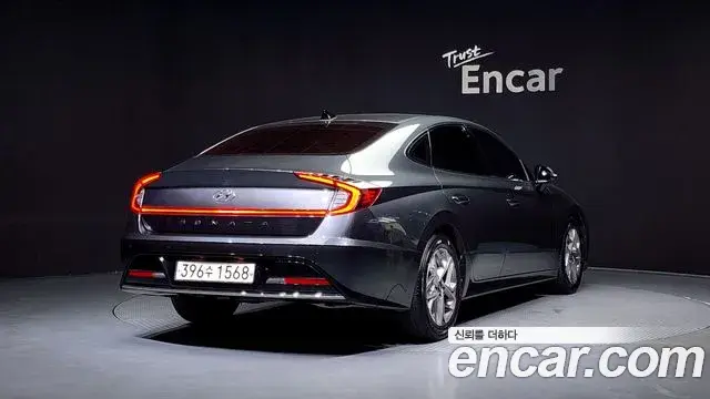 Hyundai Sonata Hybrid 2021 — ფოტო 14/20
