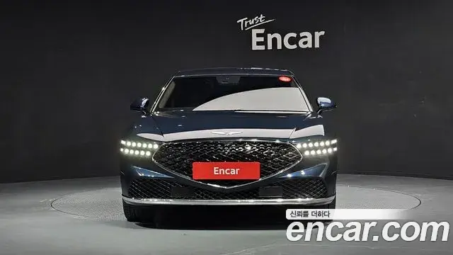 Genesis G90 2022 — Photo 10/20