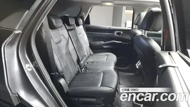 Kia Sorento 2020 — Photo 14/20