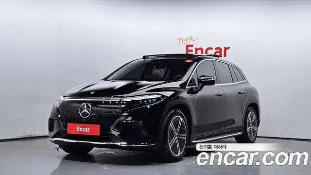 Mercedes-Benz EQS SUV 2023 — Photo 14/20