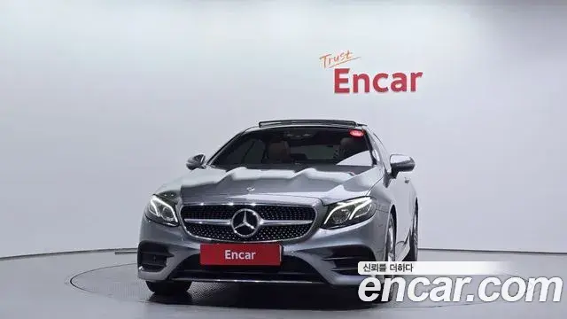 Mercedes-Benz E-Class 2018 — Photo 1/20