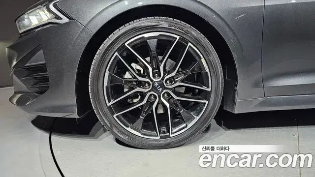 Kia K5 2021 — Photo 1/20