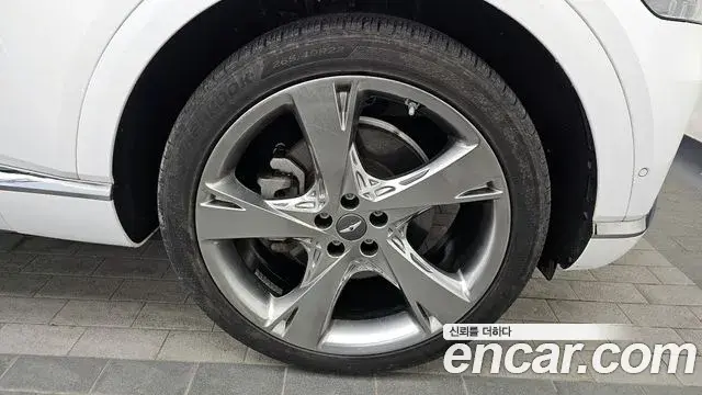 Genesis GV80 2020 — ფოტო 15/20