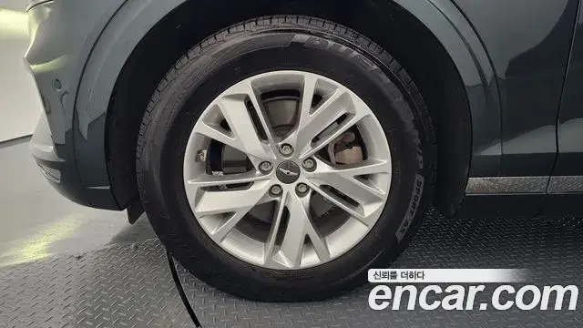 Genesis GV70, 2022