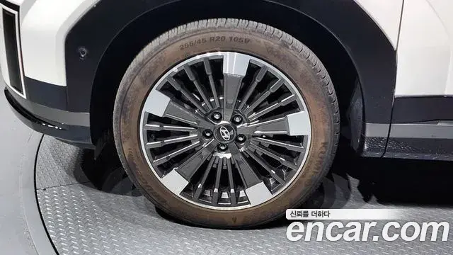 Hyundai Santa Fe 2023 — Photo 19/20