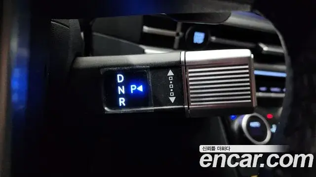 Hyundai Santa Fe 2023 — Photo 2/20