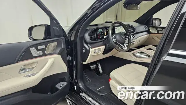 Mercedes-Benz GLS-Class 2022 — Photo 19/21