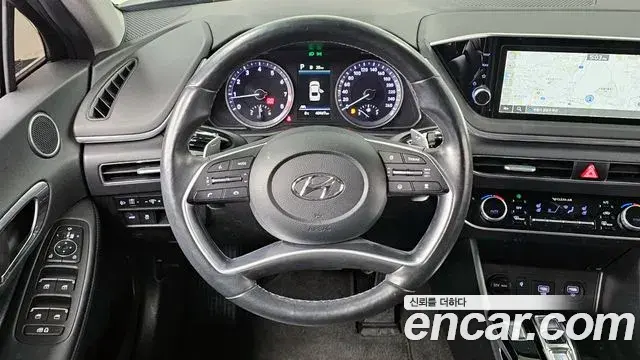 Hyundai Sonata Hybrid 2021 — Şəkil 8/20