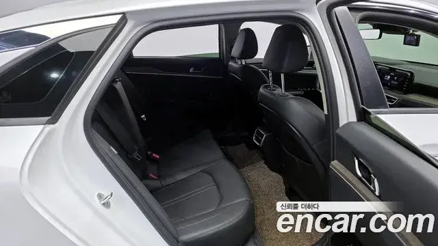 Kia K5 2020 — Şəkil 13/20