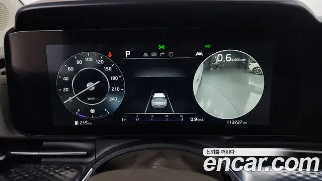 Kia Carnival 2021 — Photo 8/20