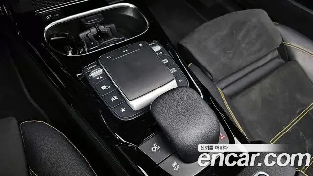 Mercedes-Benz CLA-Class 2021 — Photo 5/20
