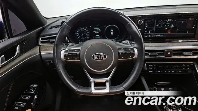 Kia K5 2020 — Şəkil 10/20